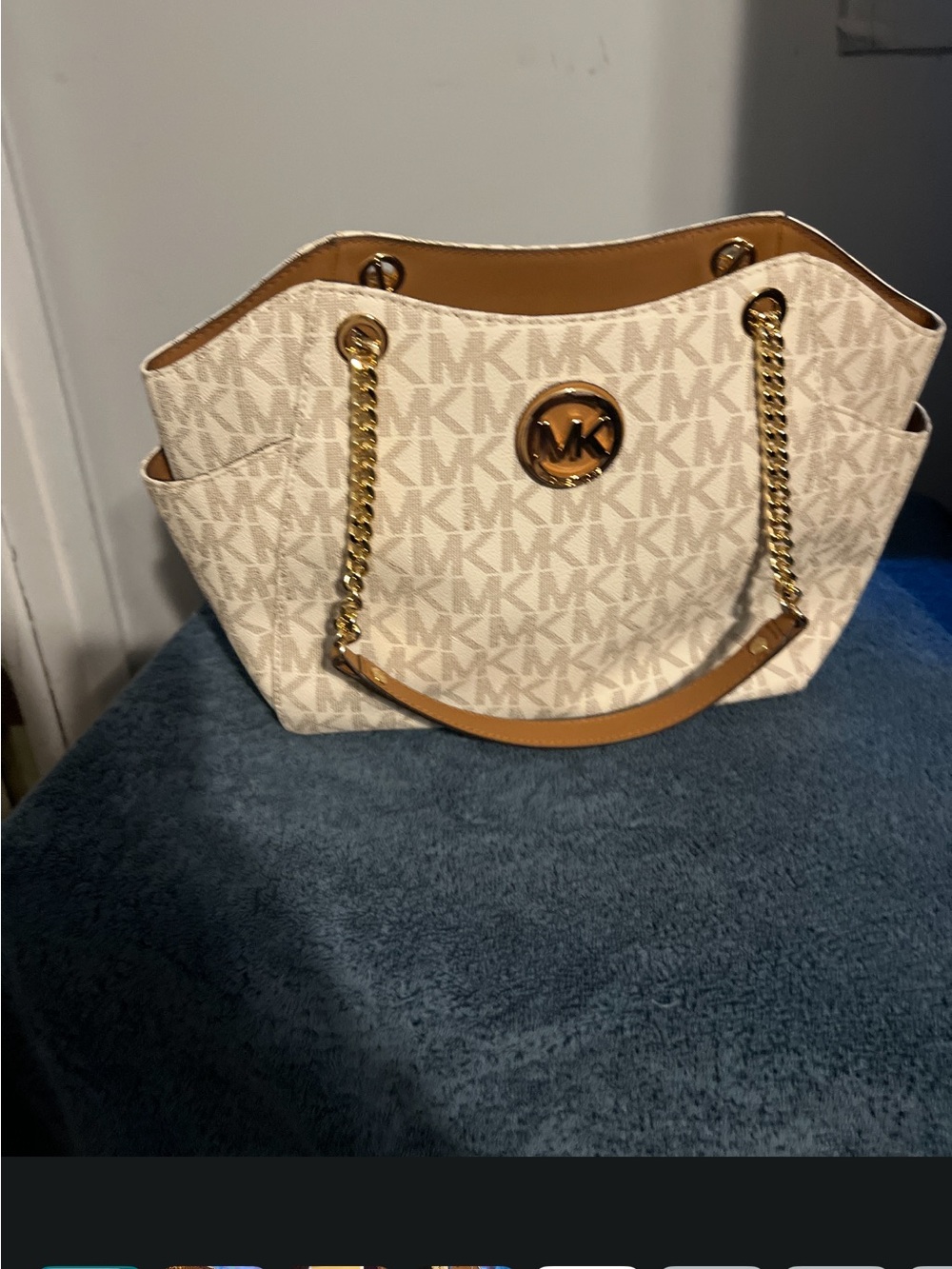 Michael Kors Cream and Tan MK Logo Chain-Handle Tote NEVER USED - Picture 1 of 5